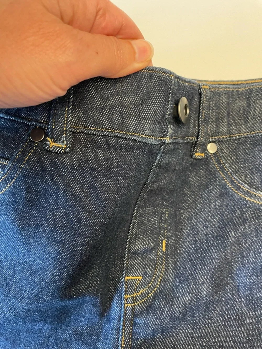 NWOT SPANXshape® EveryWear Pull-On Wide Leg Denim Jeans Raw Indigo Small